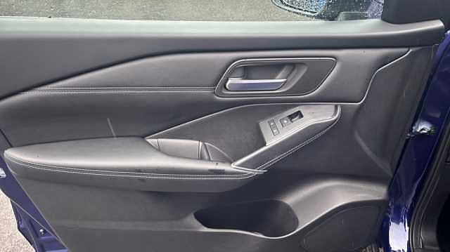 Nissan Qashqai QASHQAI 1.3 DiG-T MH 158 N-Connecta 5dr