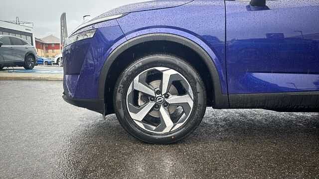 Nissan Qashqai QASHQAI 1.3 DiG-T MH 158 N-Connecta 5dr