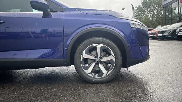 Nissan Qashqai QASHQAI 1.3 DiG-T MH 158 N-Connecta 5dr