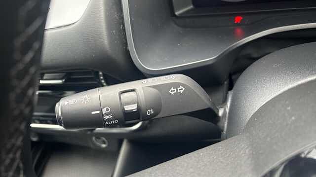 Nissan Qashqai QASHQAI 1.3 DiG-T MH 158 N-Connecta 5dr