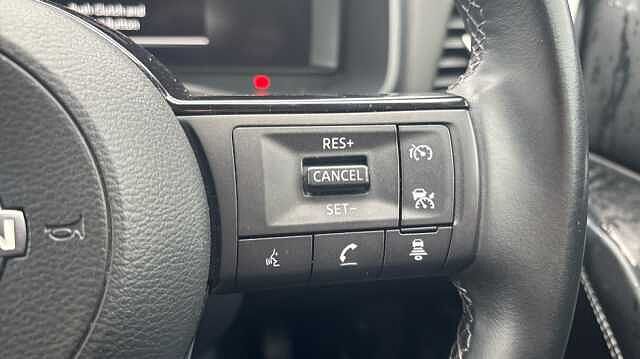 Nissan Qashqai QASHQAI 1.3 DiG-T MH 158 N-Connecta 5dr