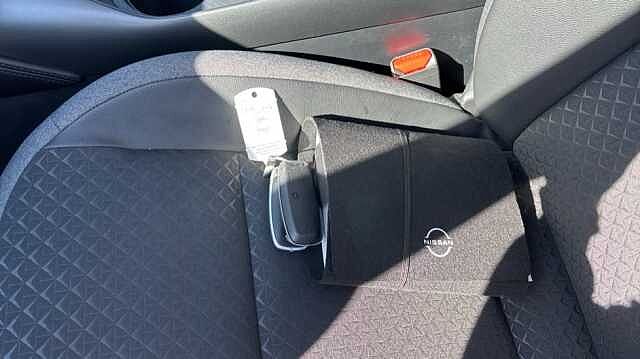 Nissan Juke JUKE 1.6 Hybrid N-Connecta 5dr Auto