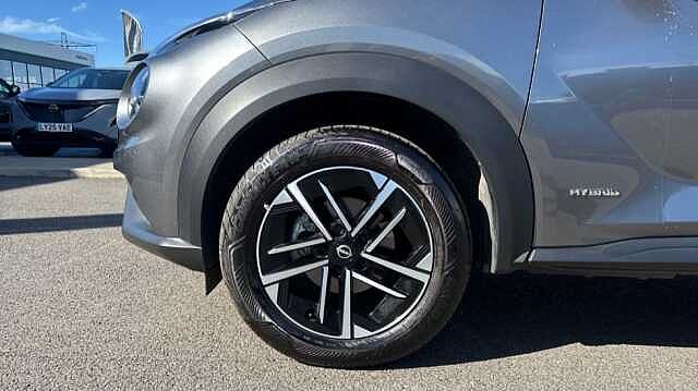 Nissan Juke JUKE 1.6 Hybrid N-Connecta 5dr Auto
