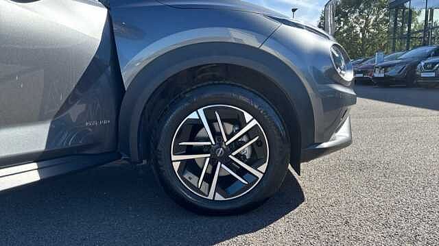 Nissan Juke JUKE 1.6 Hybrid N-Connecta 5dr Auto
