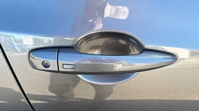 Nissan Juke JUKE 1.6 Hybrid N-Connecta 5dr Auto