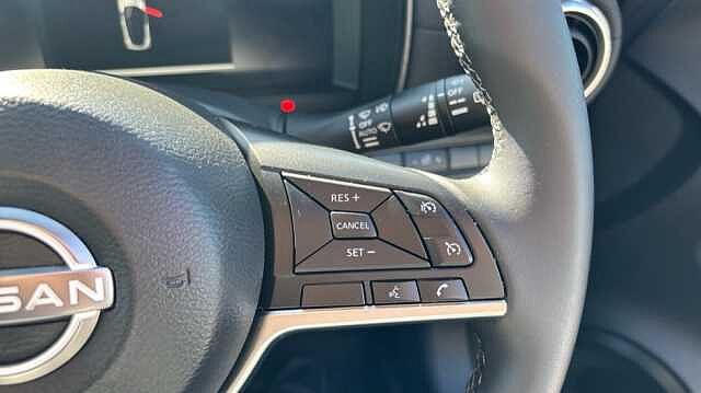 Nissan Juke JUKE 1.6 Hybrid N-Connecta 5dr Auto