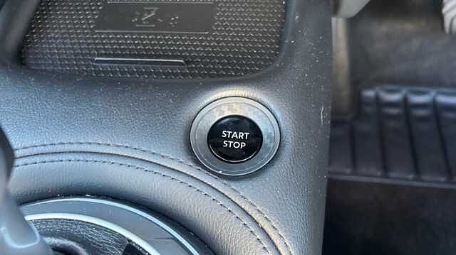 Nissan Juke JUKE 1.6 Hybrid N-Connecta 5dr Auto