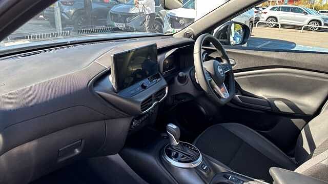 Nissan Juke JUKE 1.6 Hybrid N-Connecta 5dr Auto