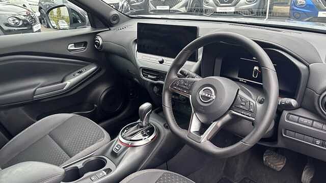 Nissan Juke JUKE 1.0 DiG-T N-Connecta 5dr DCT