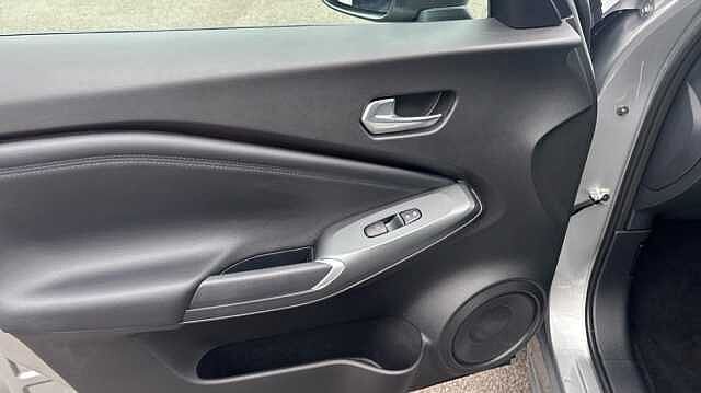 Nissan Juke JUKE 1.0 DiG-T N-Connecta 5dr DCT