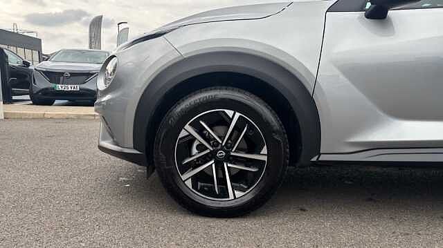 Nissan Juke JUKE 1.0 DiG-T N-Connecta 5dr DCT
