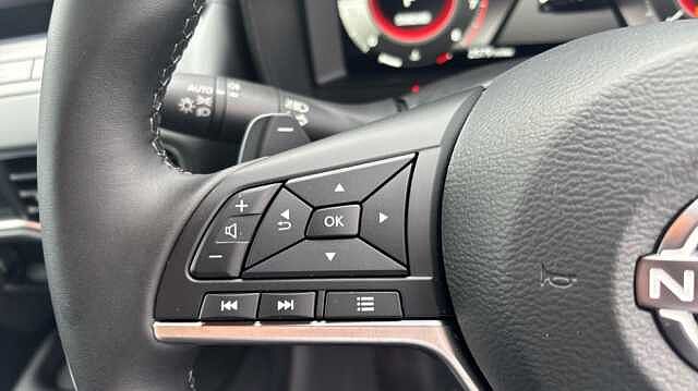 Nissan Juke JUKE 1.0 DiG-T N-Connecta 5dr DCT