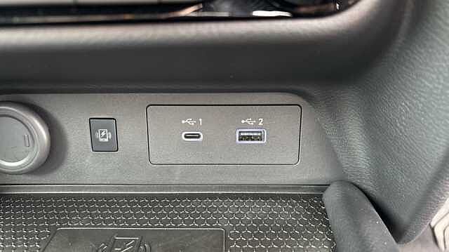 Nissan Juke JUKE 1.0 DiG-T N-Connecta 5dr DCT