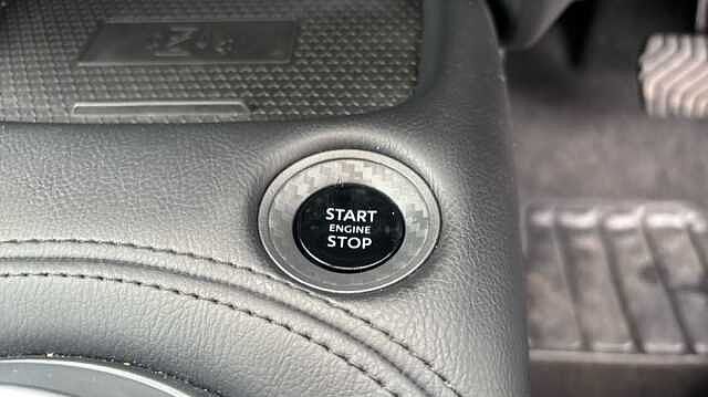 Nissan Juke JUKE 1.0 DiG-T N-Connecta 5dr DCT