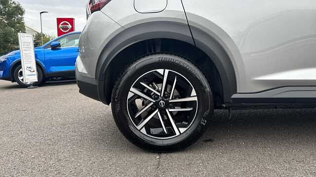 Nissan Juke JUKE 1.0 DiG-T N-Connecta 5dr DCT