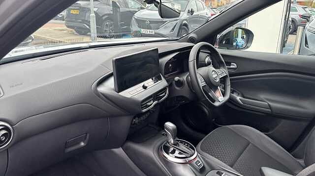 Nissan Juke JUKE 1.0 DiG-T N-Connecta 5dr DCT
