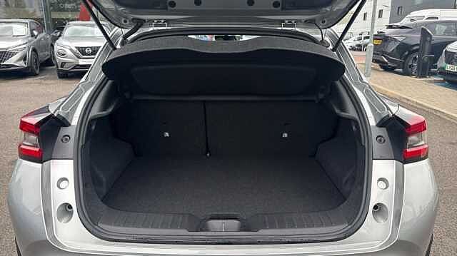 Nissan Juke JUKE 1.0 DiG-T N-Connecta 5dr DCT