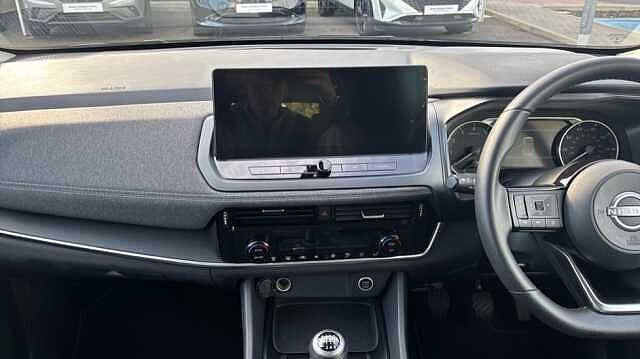 Nissan Qashqai QASHQAI 1.3 DiG-T MH Acenta Premium 5dr