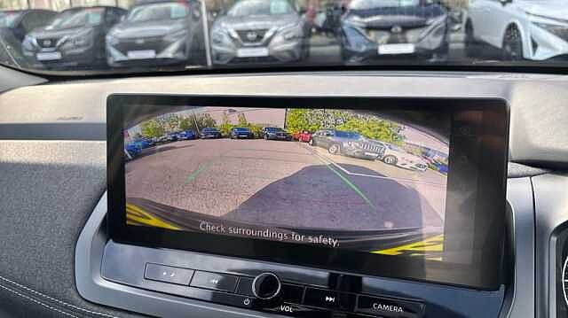 Nissan Qashqai QASHQAI 1.3 DiG-T MH Acenta Premium 5dr