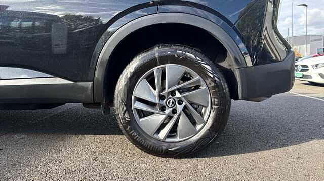 Nissan Qashqai QASHQAI 1.3 DiG-T MH Acenta Premium 5dr