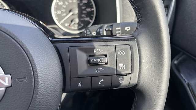 Nissan Qashqai QASHQAI 1.3 DiG-T MH Acenta Premium 5dr