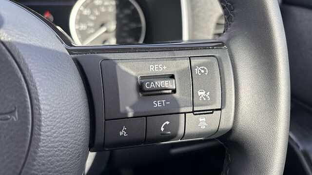 Nissan Qashqai QASHQAI 1.3 DiG-T MH Acenta Premium 5dr