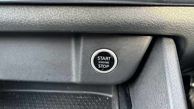 Nissan Qashqai QASHQAI 1.3 DiG-T MH Acenta Premium 5dr