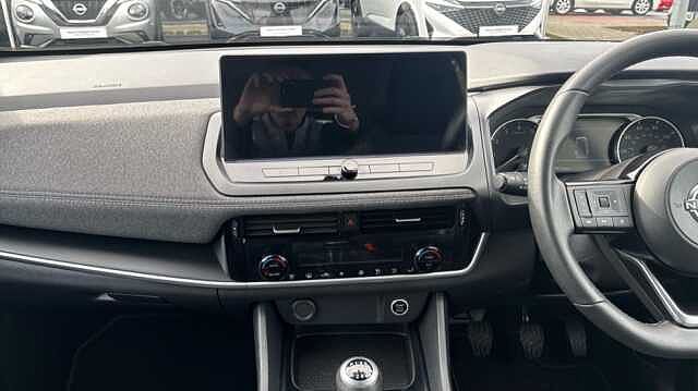 Nissan Qashqai QASHQAI 1.3 DiG-T MH Acenta Premium 5dr