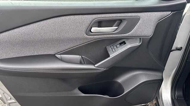 Nissan Qashqai QASHQAI 1.3 DiG-T MH Acenta Premium 5dr