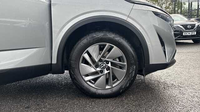 Nissan Qashqai QASHQAI 1.3 DiG-T MH Acenta Premium 5dr