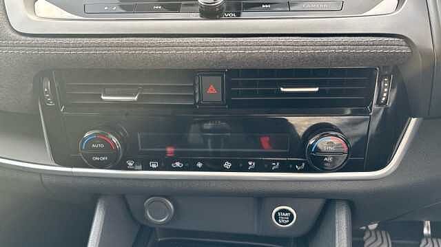 Nissan Qashqai QASHQAI 1.3 DiG-T MH Acenta Premium 5dr