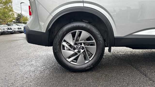 Nissan Qashqai QASHQAI 1.3 DiG-T MH Acenta Premium 5dr