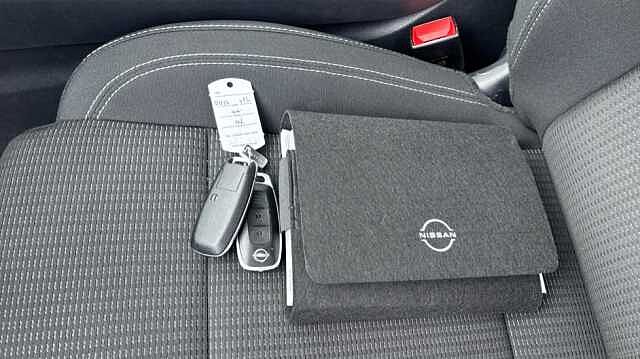 Nissan Qashqai QASHQAI 1.3 DiG-T MH Acenta Premium 5dr