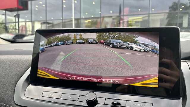 Nissan Qashqai QASHQAI 1.3 DiG-T MH Acenta Premium 5dr