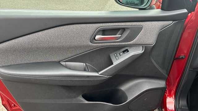 Nissan Qashqai QASHQAI 1.3 DiG-T MH Acenta Premium 5dr