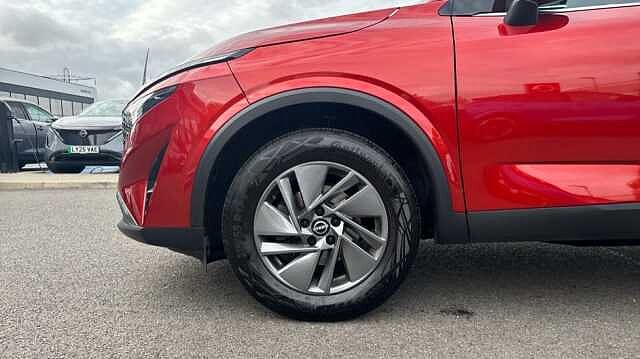 Nissan Qashqai QASHQAI 1.3 DiG-T MH Acenta Premium 5dr