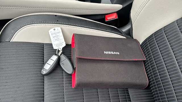 Nissan Qashqai QASHQAI 1.3 DiG-T MH 158 Tekna 5dr