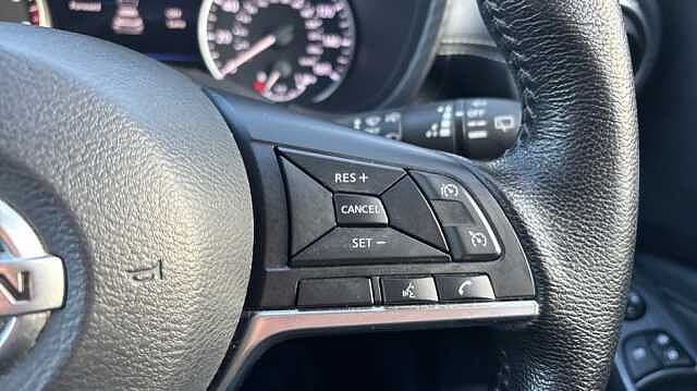 Nissan Juke JUKE 1.0 DiG-T N-Connecta 5dr