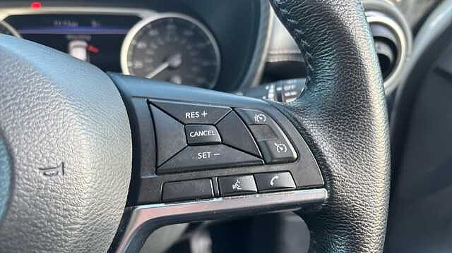 Nissan Juke JUKE 1.0 DiG-T N-Connecta 5dr