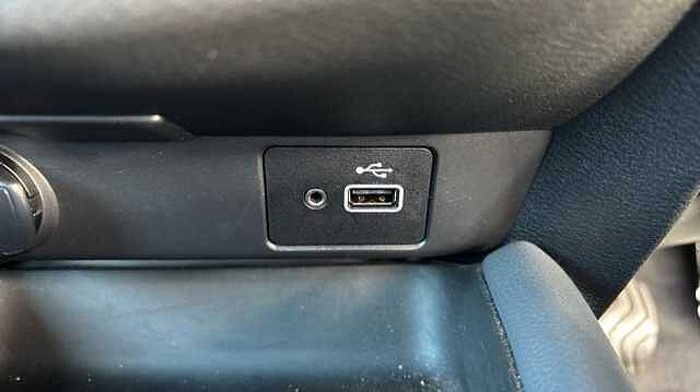 Nissan Juke JUKE 1.0 DiG-T N-Connecta 5dr