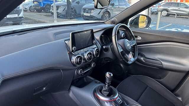 Nissan Juke JUKE 1.0 DiG-T N-Connecta 5dr