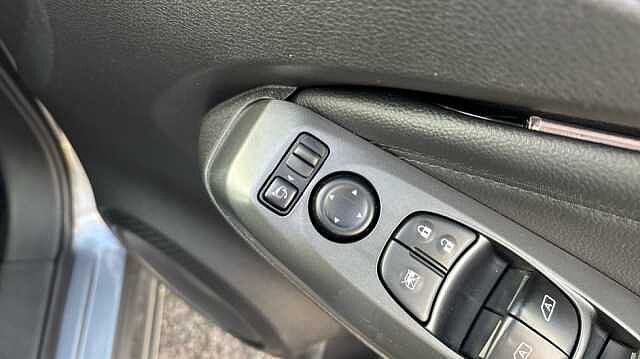 Nissan Juke JUKE 1.6 Hybrid N-Connecta 5dr Auto