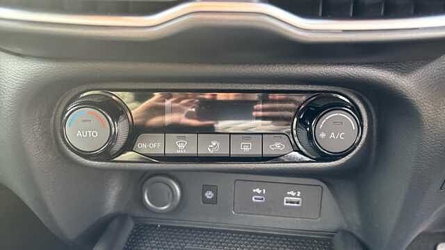 Nissan Juke JUKE 1.6 Hybrid N-Connecta 5dr Auto