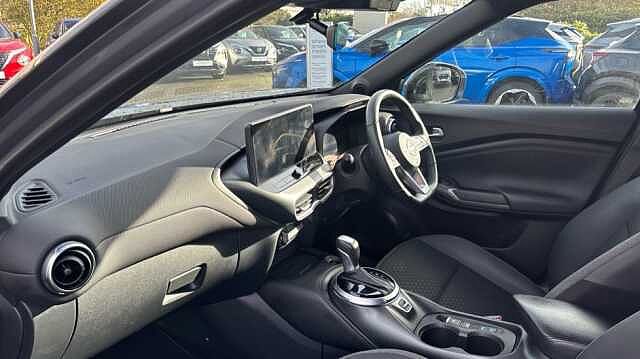 Nissan Juke JUKE 1.6 Hybrid N-Connecta 5dr Auto