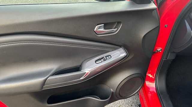 Nissan Juke JUKE 1.0 DiG-T 114 N-Connecta 5dr