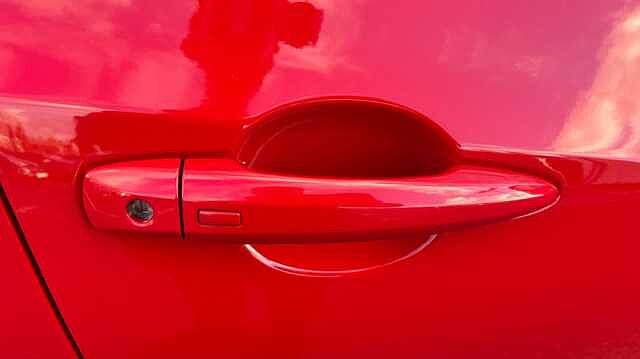 Nissan Juke JUKE 1.0 DiG-T 114 N-Connecta 5dr