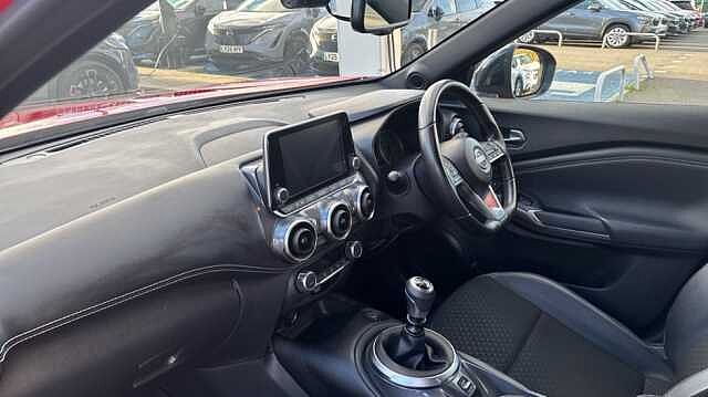 Nissan Juke JUKE 1.0 DiG-T 114 N-Connecta 5dr