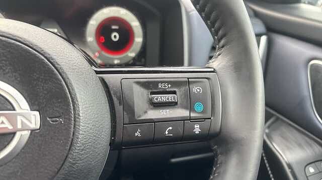 Nissan Qashqai QASHQAI 1.3 DiG-T MH Tekna 5dr