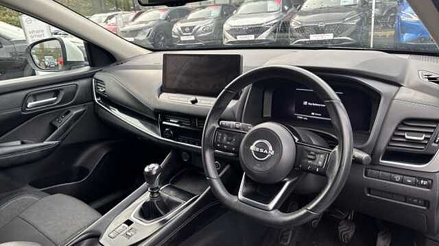 Nissan Qashqai QASHQAI 1.3 DiG-T MH N-Connecta 5dr