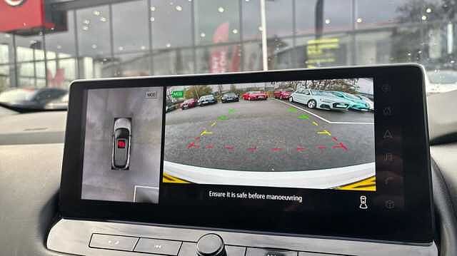 Nissan Qashqai QASHQAI 1.3 DiG-T MH N-Connecta 5dr